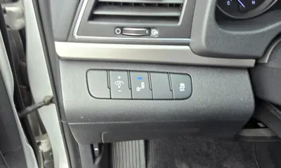Hyundai Avante 2016, 55202 км, за 7866.21 USD - фото 13