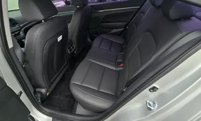 Hyundai Avante 2016, 55202 км, за 7866.21 USD - фото 16
