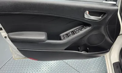 Kia K3 2015, 97277 км, за 4266.77 USD - фото 24