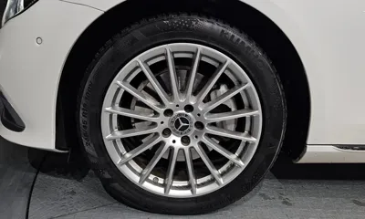 Mercedes-Benz E-Class 2021, 103330 км, за 19067.36 USD