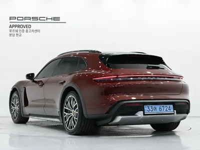 Porsche Taycan 2023, 21860 км, за 87961.14 USD