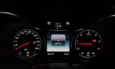 Mercedes-Benz C-Class 2016, 42915 км, за 11171.35 USD - фото 8