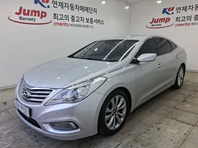 Hyundai Grandeur 2012, 187466 км, за 2822.63 USD