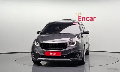 Kia Canival 2015, 118351 км, за 5844.11 USD