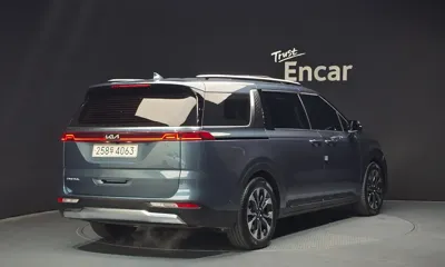 Kia Canival 2023, 35432 км, за 21390.71 USD