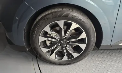 Kia Canival 2023, 35432 км, за 21390.71 USD