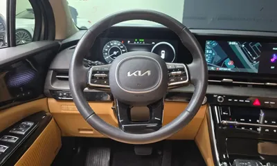Kia Canival 2023, 35432 км, за 21390.71 USD - фото 13