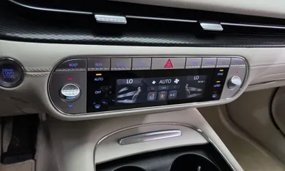 Genesis G90 2023, 159635 км, за 28338.78 USD - фото 17