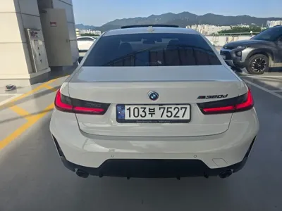 BMW 3-Series 2023, 31600 км, за 14000.54 USD