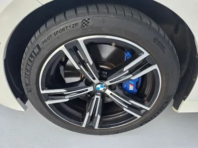 BMW 3-Series 2023, 31600 км, за 14000.54 USD