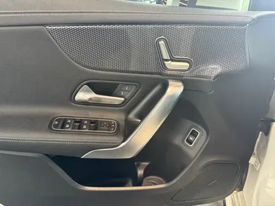 Mercedes-Benz A-Class 2019, 79000 км, за 11708.78 USD