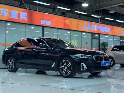 BMW 5 Series 2022, 67000 км, за 29174.32 USD