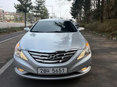 Hyundai Sonata 2010, 92000 км, за 2667.19 USD
