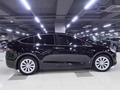 Tesla Model X 2020, 27400 км, за 65411.29 USD