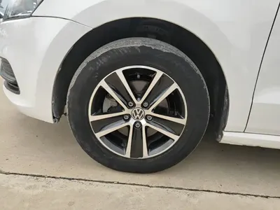 Volkswagen Polo 2018, 71000 км, за 4753.94 USD - фото 23