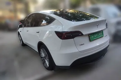 Tesla Model Y 2021, 71200 км, за 22620 USD