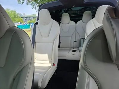 Tesla Model X 2020, 126000 км, за 55255.78 USD - фото 14