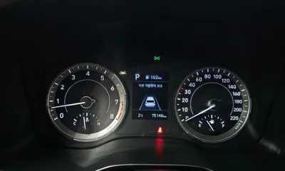 Hyundai Venue 2020, 75148 км, за 8879.24 USD - фото 8