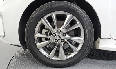 Kia Canival 2019, 139633 км, за 11166.17 USD