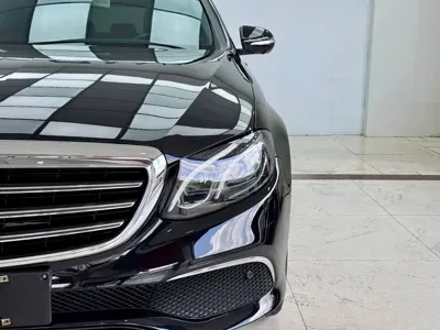 Mercedes-Benz E-Class 2020, 80000 км, за 24170.19 USD