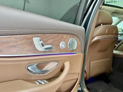 Mercedes-Benz E-Class 2020, 80000 км, за 24170.19 USD - фото 12