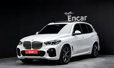 BMW X5 · 2022 год