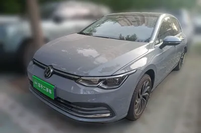 Volkswagen Golf · 2023 год