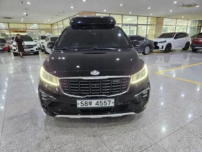 Kia Canival 2019, 235376 км, за 9100.95 USD