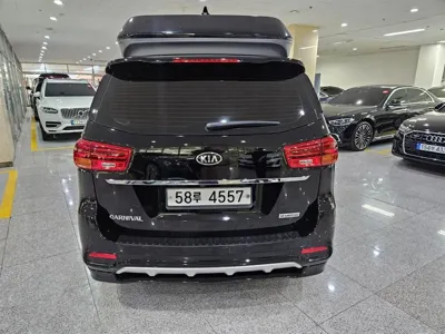 Kia Canival 2019, 235376 км, за 9100.95 USD