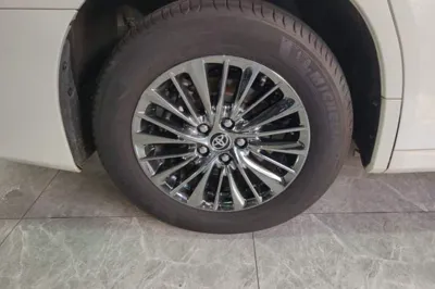 Toyota Vellfire 2020, 65300 км, за 67393 USD - фото 16
