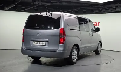 Hyundai Starex 2017, 88176 км, за 7539.69 USD