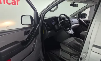 Hyundai Starex 2017, 88176 км, за 7539.69 USD - фото 11