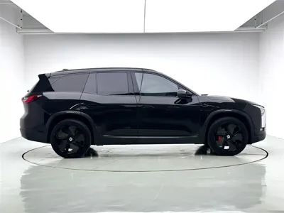 Nio ES8 2022, 94000 км, за 19714.43 USD