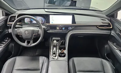 Toyota Crown 2024, 22459 км, за 31307.56 USD - фото 7