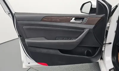 Hyundai Sonata 2019, 84102 км, за 8533.54 USD - фото 24