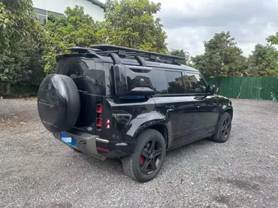 Land Rover Defender 2024, 40000 км, за 88240.37 USD