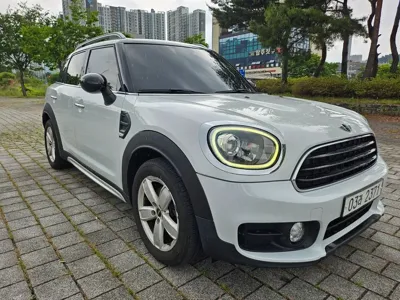 MINI Countryman 2018, 105900 км, за 6055.87 USD