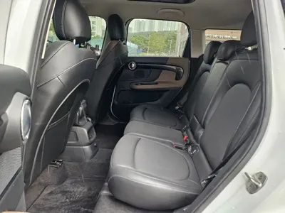 MINI Countryman 2018, 105900 км, за 6055.87 USD - фото 9