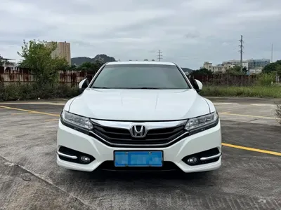 Honda Spirior 2017, 90000 км, за 9361.15 USD