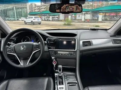 Honda Spirior 2017, 90000 км, за 9361.15 USD