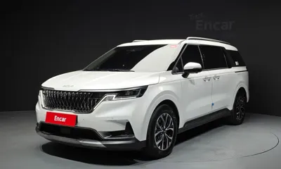 Kia Canival · 2023 год