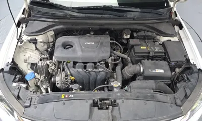Hyundai Avante 2016, 102196 км, за 4957.7 USD - фото 6