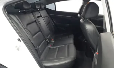 Hyundai Avante 2016, 102196 км, за 4957.7 USD - фото 11