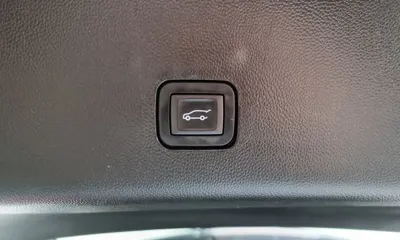 ChevroletGMDaewoo Traverse 2020, 49398 км, за 15042.03 USD - фото 20