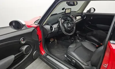 MINI Cooper 2012, 56080 км, за 3678.4 USD - фото 10