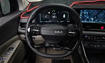 Kia Canival 2025, 14402 км, за 65046.9 USD - фото 12