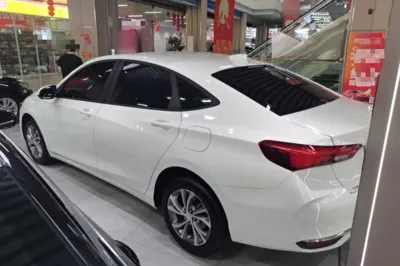 Buick Verano 2023, 3500 км, за 12793 USD