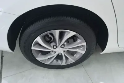 Buick Verano 2023, 3500 км, за 12793 USD - фото 11