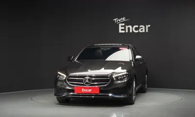 Mercedes-Benz E-Class 2023, 30946 км, за 26782.2 USD