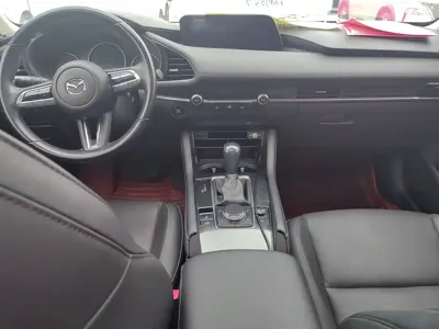 Mazda 3 Axela 2021, 50000 км, за 8237.75 USD